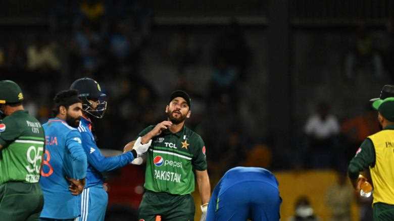 Fans praise KL Rahul for his sweet gesture towards Asia Cup star Agha Salaman, who was left with a bloodied face in the Pakistan v India match.