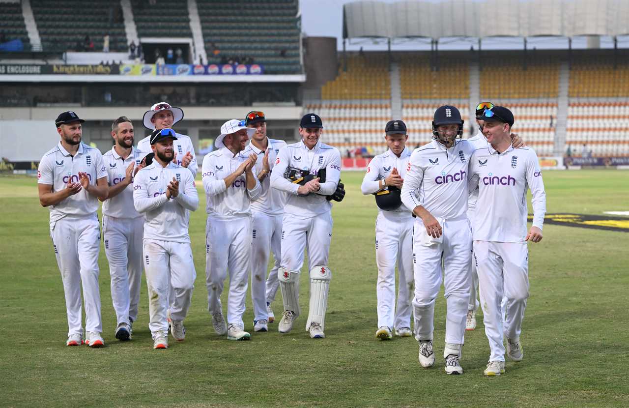 a group of cricket players wearing cinch jerseys