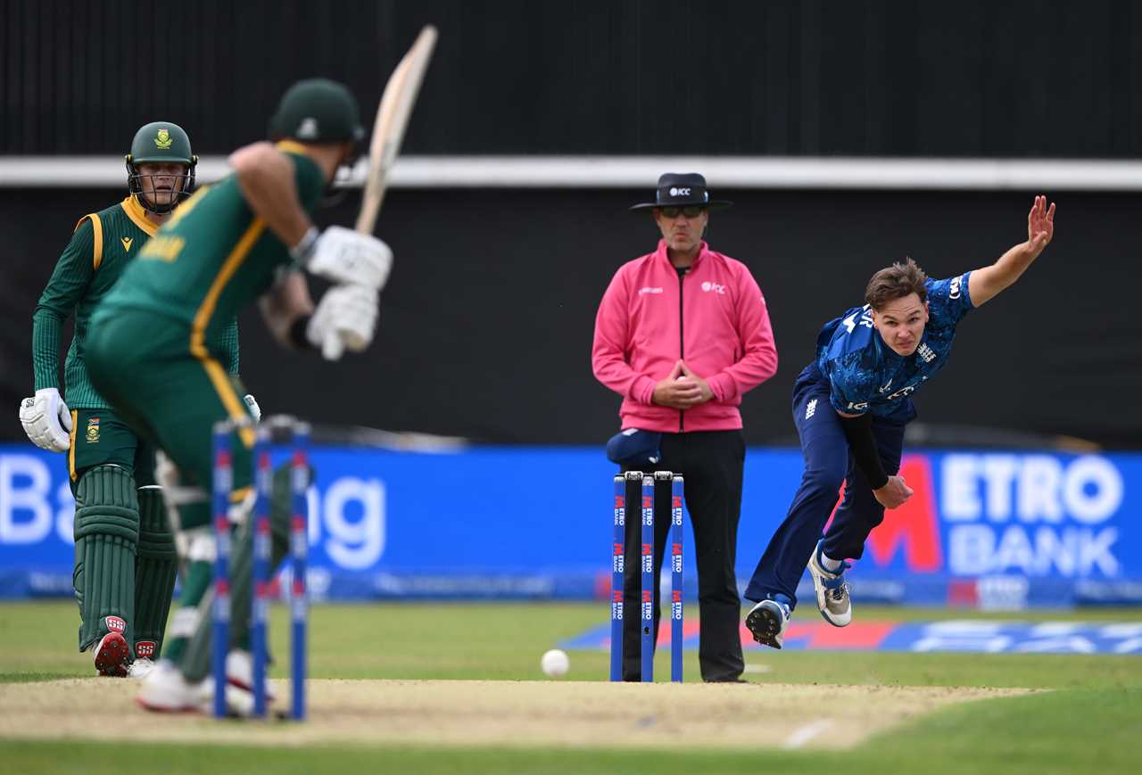 Sonny Baker bowling to a South African batter.